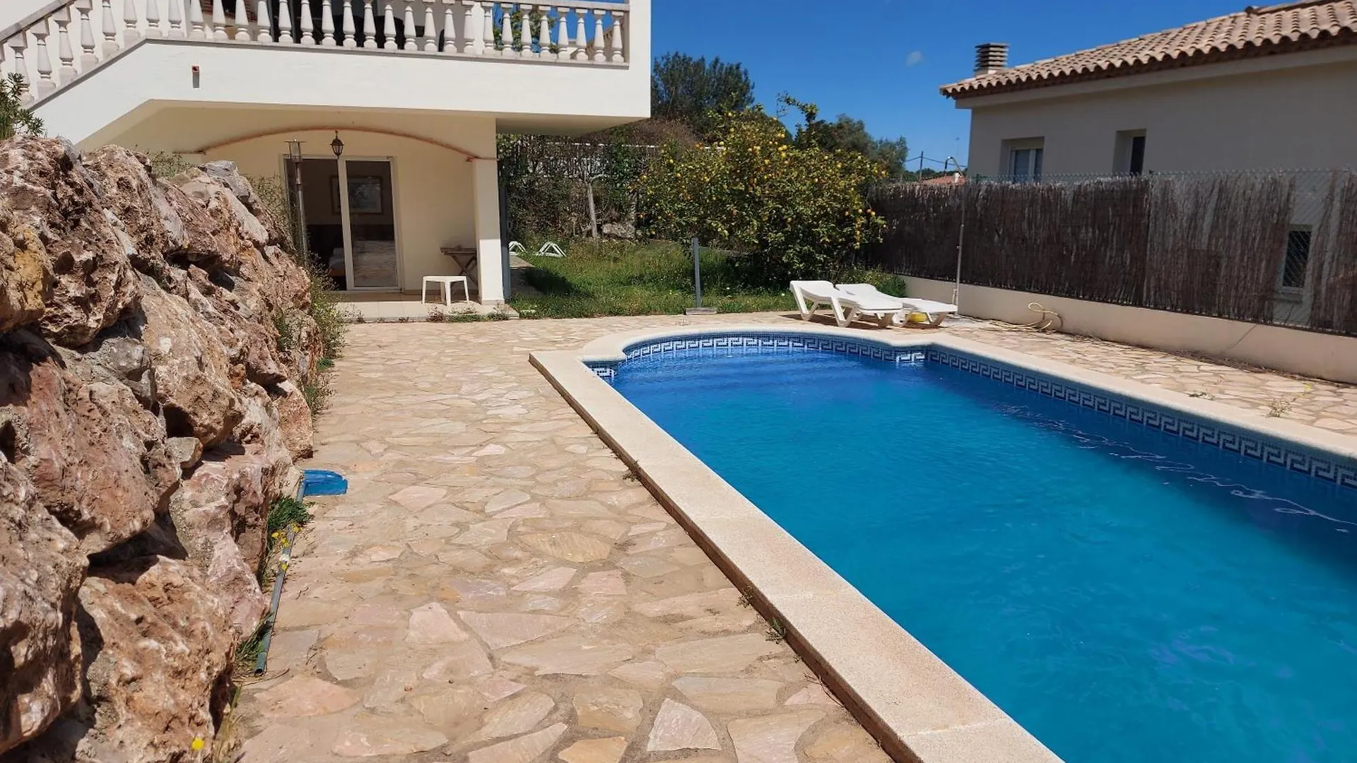 Casa Christa Villa L'Escala Spain