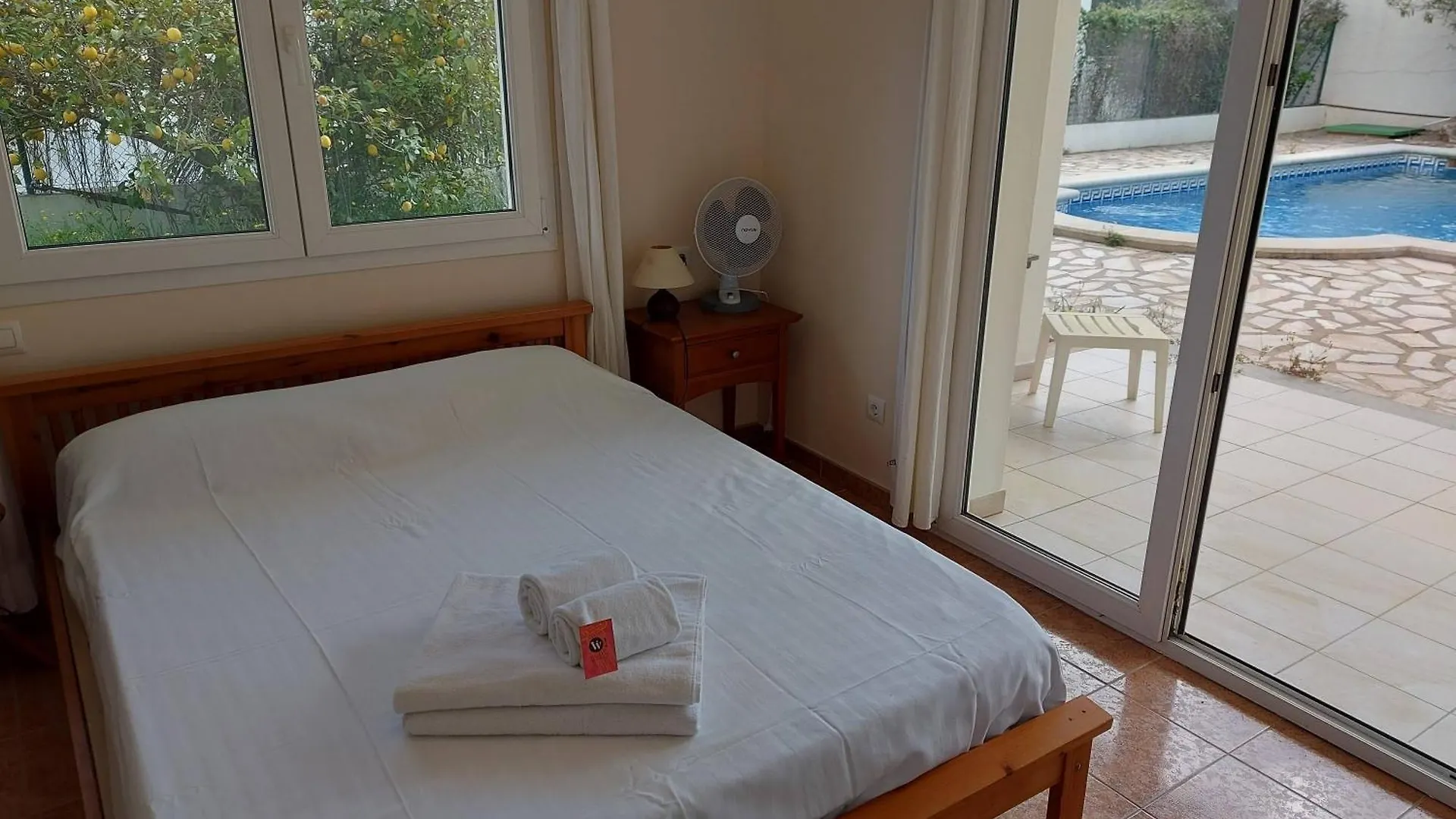 Casa Christa Villa L'Escala 0*,